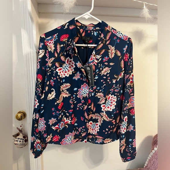 FINAL PRICE NWT DG2 Diane Gilman Women Blue w/multicolor Floral Print Full Zip - Picture 2 of 7